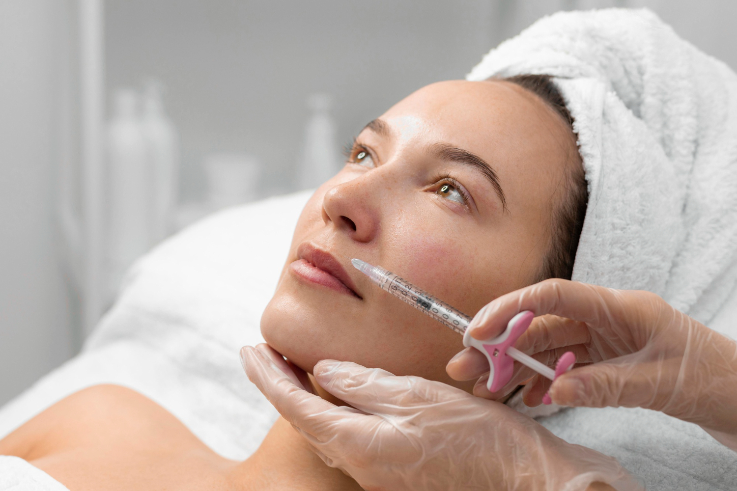 Dermatologia estética — botox, preenchimento e peeling